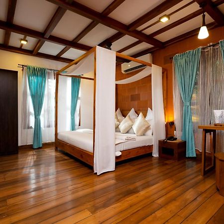 Little Chembaka Guest House คุมาราคม ภายนอก รูปภาพ