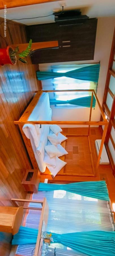Little Chembaka Guest House คุมาราคม ภายนอก รูปภาพ